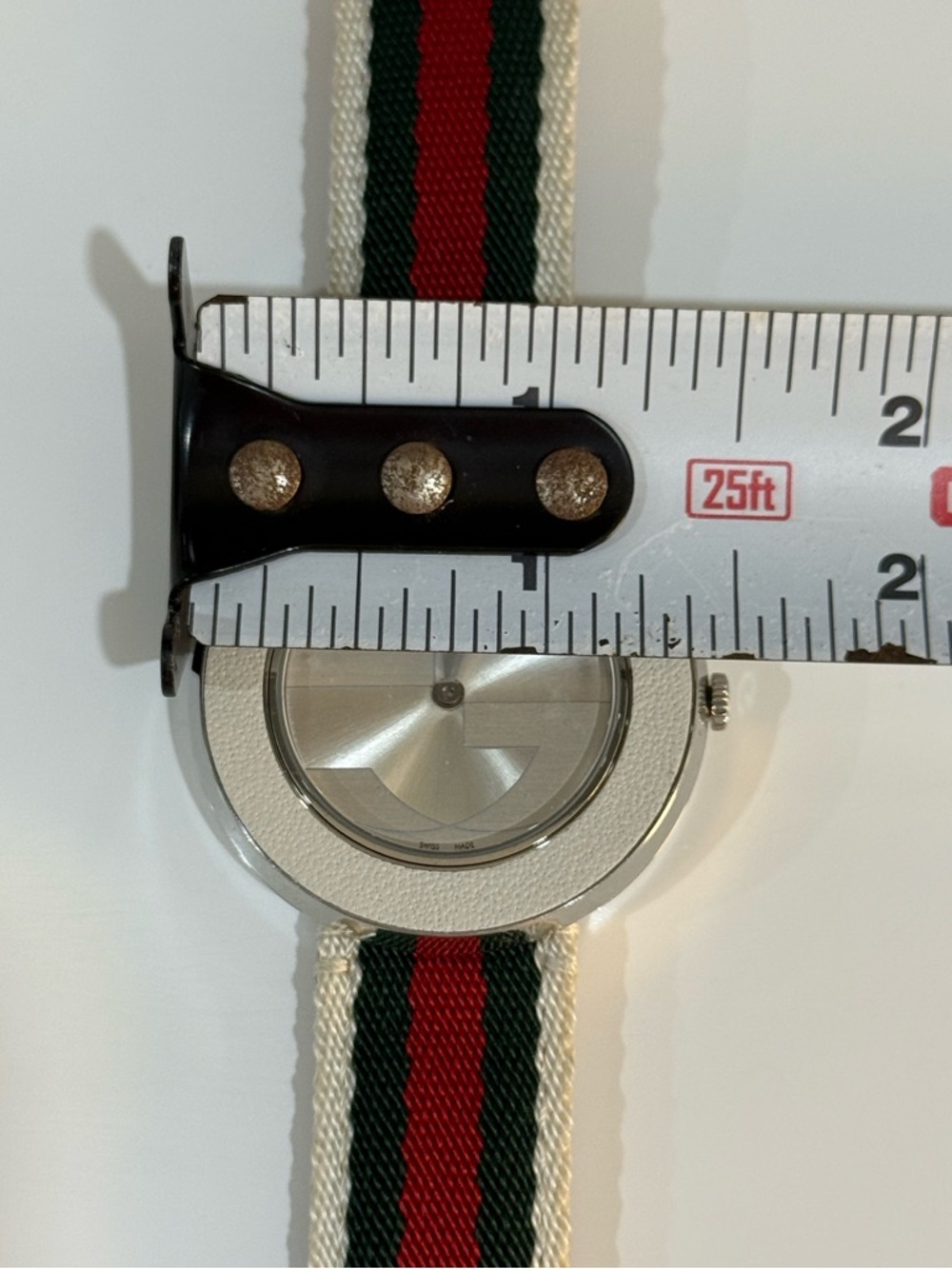 Gucci U-Play 35mm Watch YA129411 Green Red White Nylon Strap | Swiss Made - Picture 15 of 17